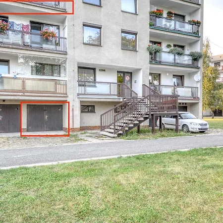 Appartement Apartman S Garazi Kousek Od Kolonady Poděbrady
